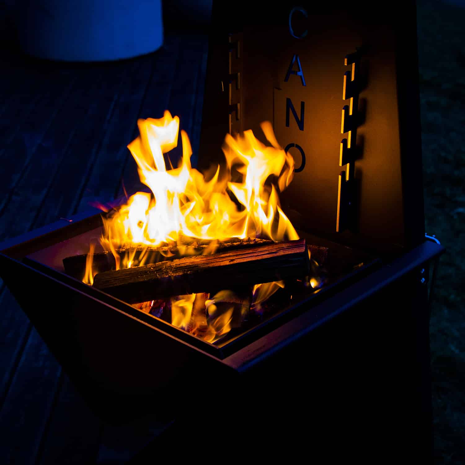 Futura Brasero de jardin, cheminée, barbecue à bois pour extérieur