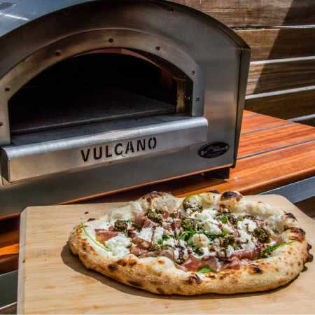 Pizza cuite au feu de bois Taal vulcano